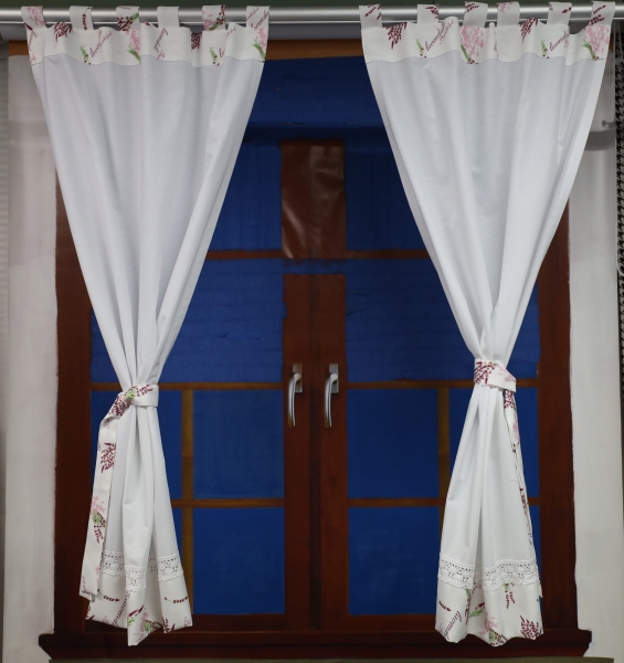 Hotová bílá záclona, dekorativní závěs, růžová levandule, poutka, krajka, úchyty
