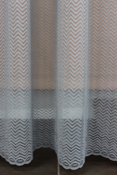 Záclona ,šedá barva - vzor cik cak